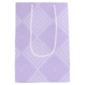 紫の薄紫幾何学的ダイヤモンド ミディアムペーパーバッグ (裏面)