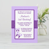 紫の蝶(ちょう)のストライプの点(点)の誕生会 招待状 (スタンド正面)