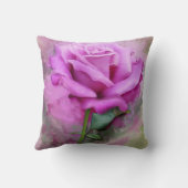 紫の装飾用クッション。 クッション (裏面)