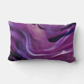 紫の調和枕:エレガンス再定義。 ランバークッション (裏面)