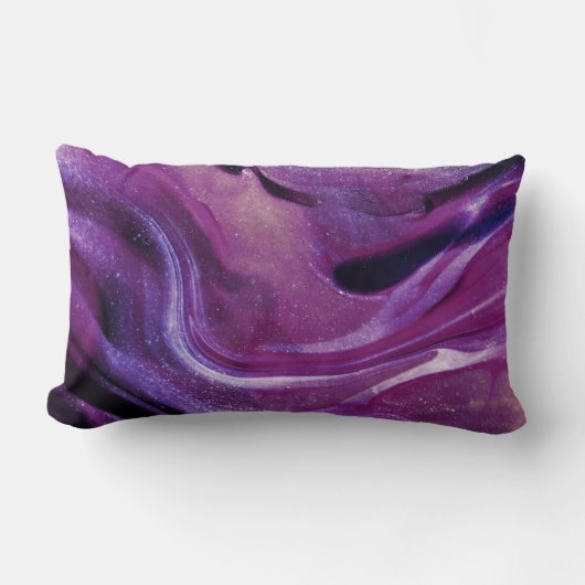 紫の調和枕:エレガンス再定義。 ランバークッション (正面)