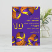 紫の金ゴールドバスケットボール子供のスポーツ誕生日 招待状 (スタンド正面)