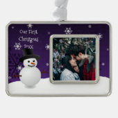 紫の雪だるま冬のシーンを最初にフレーム シルバープレートフレームオーナメント (正面)