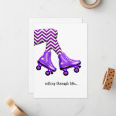 紫の靴下ノートカードを使ったローラースケート ノートカード (正面/裏面インサイチュ)
