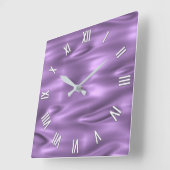紫の顔と白の数字 スクエア壁時計 (傾斜)