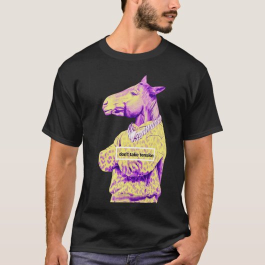 紫の馬のグラフィック / モチベーションを高める名言 Tシャツ (正面)