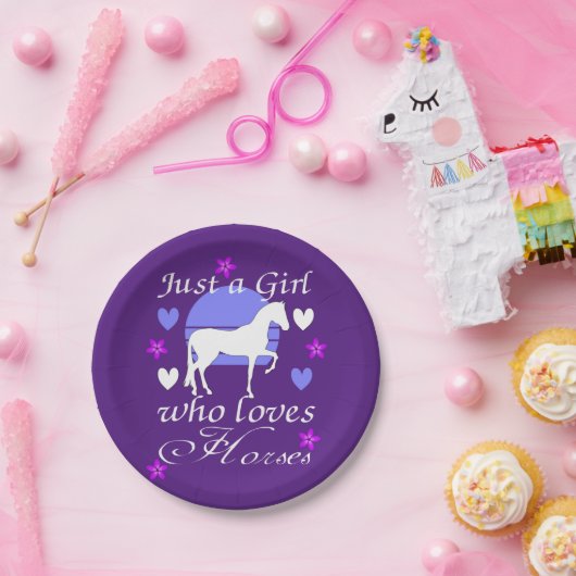 紫の馬を愛しているだけの女の子 ペーパープレート (パーティー)