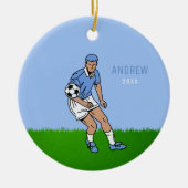 紫の髪の男の子サッカー選手の子供の名前の年 セラミックオーナメント (正面)