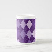 紫アーガイル柄の紋 ボーンチャイナマグカップ (正面)