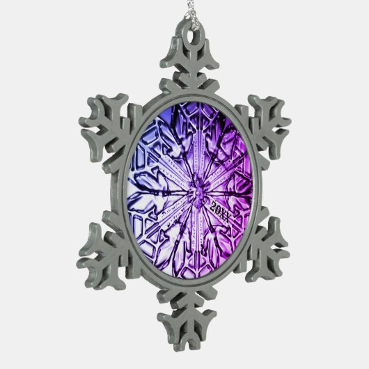 紫エレガントステンドグラス年 スノーフレークピューターオーナメント (左)