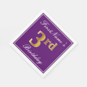 紫エレガント、フェイク金ゴールド3歳の誕生日+名前 スタンダードランチョンナプキン (角)