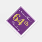 紫エレガント、フェイク金ゴールド64番目の誕生日+名前 スタンダードランチョンナプキン (角)