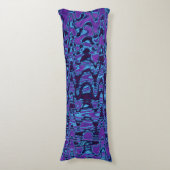 紫クールと青の抽象芸術絞り染めレトロ波 ボディピロー (正面縦)