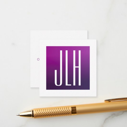 紫グラデーションと白のイニシャルまたはその他の文字 エンクロージャーカード (正面/裏面インサイチュ)
