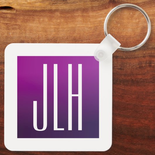 紫グラデーションと白のイニシャルまたはその他の文字 キーホルダー (裏面)