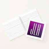 紫グラデーションと白のイニシャルまたはその他の文字 ノートブック (内部)