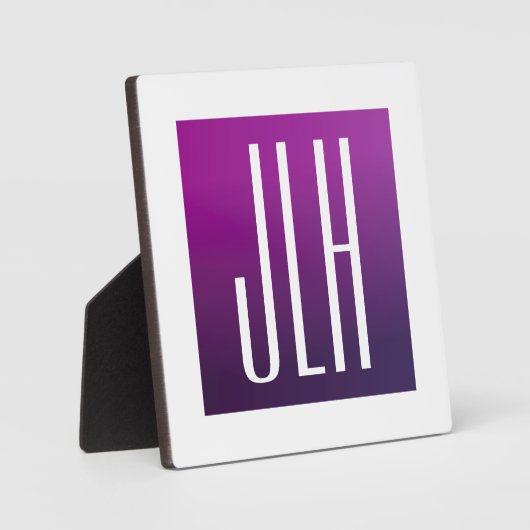 紫グラデーションと白のイニシャルまたはその他の文字 フォトプラーク (正面)