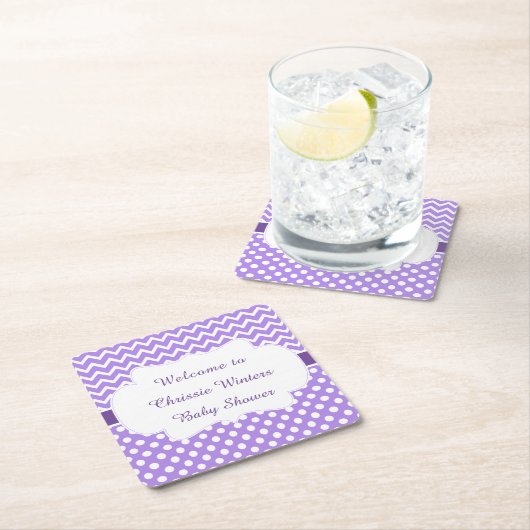 紫シェブロン&ホワイト水玉模様ベビーシャワー スクエアペーパーコースター (インサイチュ)