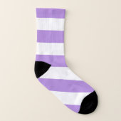 紫ストライプ色、白ストライプ色、パタストライプのーン ソックス (右外側)
