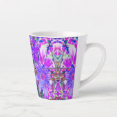 紫トリップ(幻覚体験)のようなとマゼンタの野カラフル花 カフェラテマグ (右)