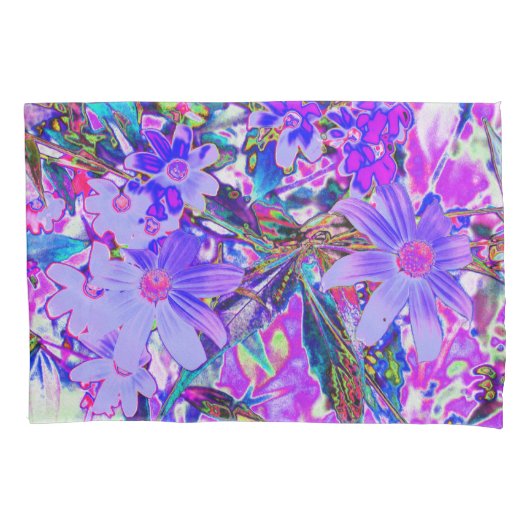 紫トリップ（幻覚体験）のようなとマゼンタの野カラフル花 枕カバー (正面)