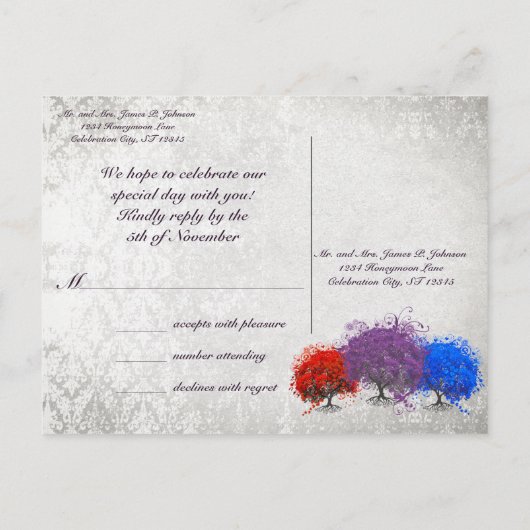 紫ハートツリー結婚のモノグラム応答カード インビテーションポストカード (裏面)