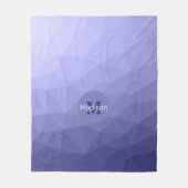 紫バイオレットブルーのメッシュグラデーションパターンモノグラム フリースブランケット (正面)