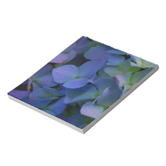 紫ピンクがかった青いアジサイの花フローラ ノートパッド (回転)