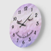 紫ピンクグラデーション黒まつ毛やさしさ ラージ壁時計 (傾斜)