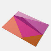 紫マゼンタの幾何学色ブロック図形 ドアマット (アングル)