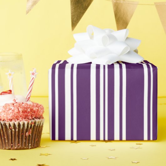 紫モダンと白の混合ストライプ色 ラッピングペーパー (誕生日パーティー)
