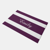 紫モダンのストライプ名前 ドアマット (アングル)