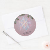 紫モダンの冬の雪片かわいい赤ちゃんシャワー ラウンドシール (封筒)