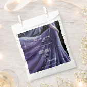 紫モダンの結婚ガウンのブライダルシャワー#3 フェイバーバッグ (クリップ留めされた状態)