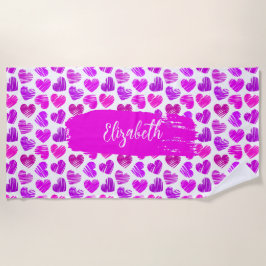 紫モダンピンクの鳩ハートバレンタイン名 ビーチタオル