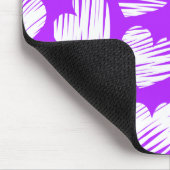 紫モダン白の鳩ハートバレンタインデー マウスパッド (コーナー)