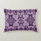 紫ラベモダンンエレガント華美リーフ模様 アクセントクッション (正面)