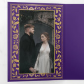 紫王室の中世結婚刀 三つ折り招待状 (内部最初)