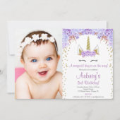 紫色および金ゴールドのユニコーンの女の子の誕生日の写真 招待状 (正面)