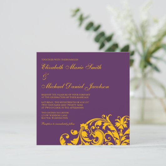 紫色および金ゴールドの華麗さの渦巻の結婚式 招待状 (スタンド正面)