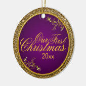 紫色および金ゴールド"私達の初めてのクリスマス"のオーナメント セラミックオーナメント (左)