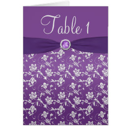 紫色および銀製の花のテーブル数カード
