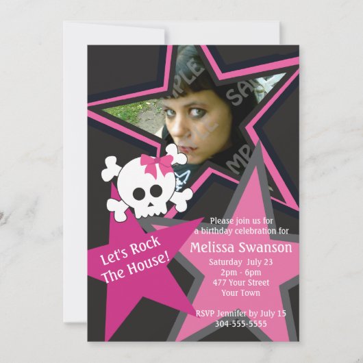 紫色および黒いゴシック様式ロックスターの誕生日 招待状 (正面)