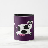 紫色かわいい連続した牛及び黒い信号器のマグ マグカップ (中央)
