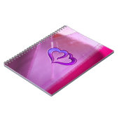 紫色によって刻まれるハート ノートブック (左側)