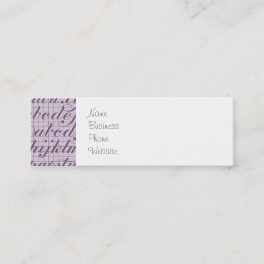 紫色に文字を入れるエレガントなヴィンテージの原稿のタイポグラフィ スキニー名刺 (正面)