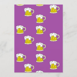 紫色に泡立てたビールカップ アドバイスカード