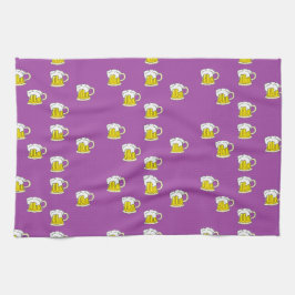 紫色に泡立てたビールカップ キッチンタオル