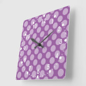 紫色のかわいいギフトのガーリーな薄紫の水玉模様 スクエア壁時計 (傾斜)