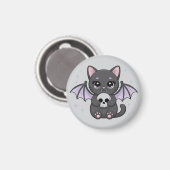 紫色のこうもりの羽を持つ黒猫がドクロを抱っこ マグネット (正面/裏面)
